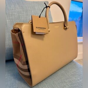 BRAND NEW Burberry Banwell Medium Leather & Check Canvas Bag Brown RP $1,950